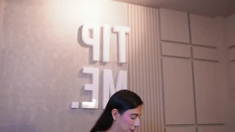 Snapshot of ariaa_isabell chatting on May 6, 2026, 6:57 pm Ariaa online show from May 6, 2026, 6:57 pm