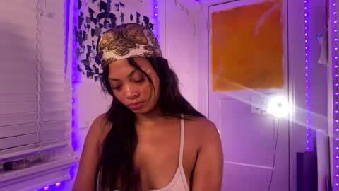 Snapshot of ariaatelier chatting on September 19, 2025, 7:10 am Aria Atelier online show from September 19, 2025, 7:10 am