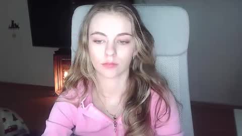 AriaCreazy online show from December 13, 2025, 9:20 pm