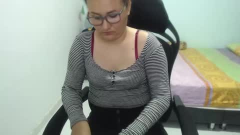 ...Ariana... online show from February 18, 2025, 7:09 pm