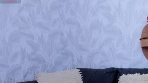 ariadnaa_brown1 online show from January 5, 2026, 5:27 pm