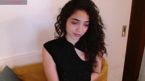 ariagal online show from April 16, 2026, 5:58 pm