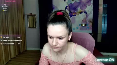 Snapshot of ariagrays chatting on April 17, 2026, 2:03 am AriaGray online show from April 17, 2026, 2:03 am