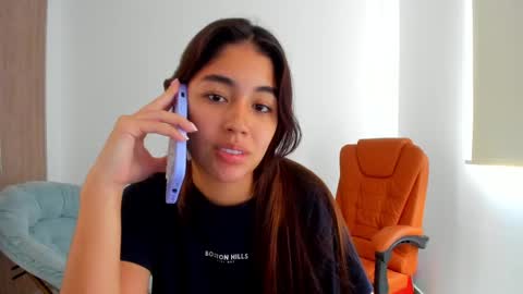 Snapshot of ariamontgomeryyy chatting on March 7, 2025, 7:05 pm Aria Montgomery online show from March 7, 2025, 7:05 pm