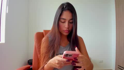 Snapshot of ariamontgomeryyy chatting on October 18, 2025, 4:41 pm Aria Montgomery online show from October 18, 2025, 4:41 pm