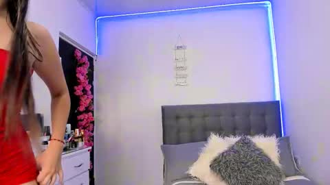 Ariana online show from January 5, 2026, 8:01 pm