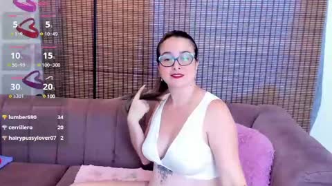 Snapshot of ariana_cross_ chatting on February 19, 2025, 3:16 pm Ariana Cruz online show from February 19, 2025, 3:16 pm
