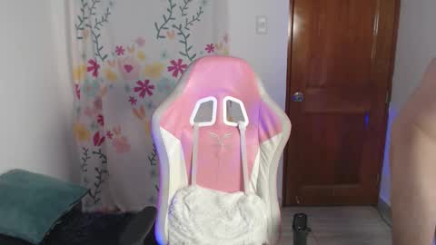 Snapshot of ariana_esteban07 chatting on February 19, 2026, 6:09 am ariana_esteban07 online show from February 19, 2026, 6:09 am