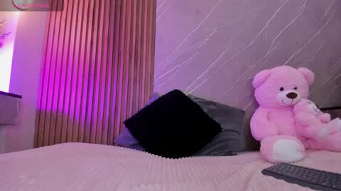 Ariana online show from November 20, 2025, 12:38 pm