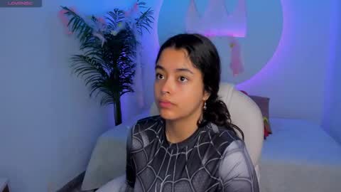 Snapshot of ariana_pierce chatting on November 1, 2025, 12:18 pm Ariana online show from November 1, 2025, 12:18 pm