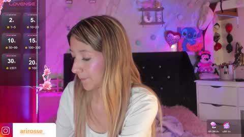 Snapshot of ariana_rosse__ chatting on February 15, 2026, 1:46 am Ariana online show from February 15, 2026, 1:46 am