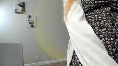 Snapshot of arianaabramek chatting on February 13, 2026, 6:48 pm Alice online show from February 13, 2026, 6:48 pm