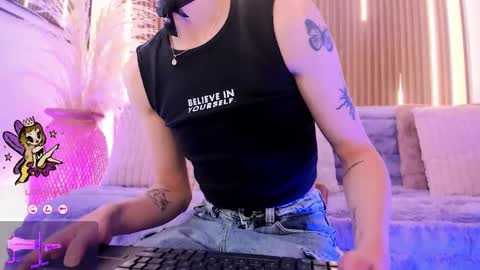 Ari  online show from November 24, 2025, 12:49 pm