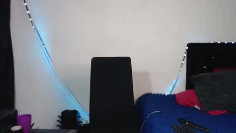 help me 100 hands up my OF is Free  online show from February 28, 2025, 2:09 am