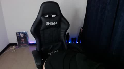 help me 100 hands up my OF is Free  online show from February 17, 2026, 10:16 pm