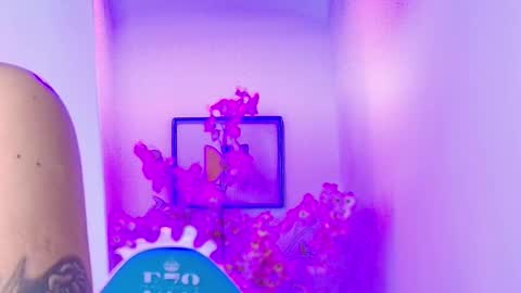 arianna_sweeet online show from March 22, 2026, 3:32 am