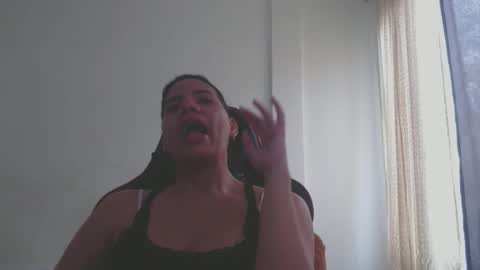 Snapshot of ariannaloovel chatting on December 5, 2024, 6:11 pm ariannaloovel online show from December 5, 2024, 6:11 pm