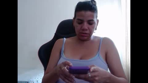 Snapshot of ariannaloovel chatting on December 7, 2024, 5:53 pm ariannaloovel online show from December 7, 2024, 5:53 pm