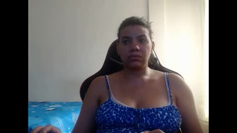 Snapshot of ariannaloovel chatting on February 4, 2025, 8:49 pm ariannaloovel online show from February 4, 2025, 8:49 pm