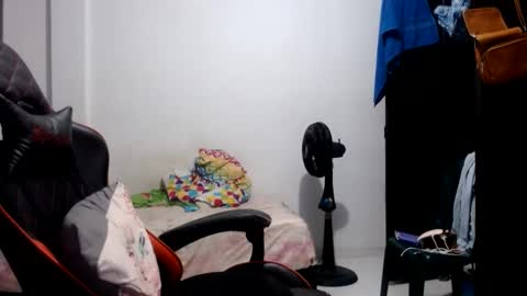 ariannaloovel online show from June 6, 2026, 12:05 am