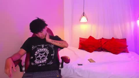 Ari and Aiden online show from June 14, 2026, 12:07 pm