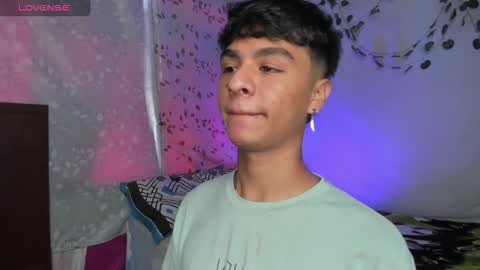 Snapshot of ariel_adan chatting on February 4, 2026, 5:30 pm ariel_adan online show from February 4, 2026, 5:30 pm