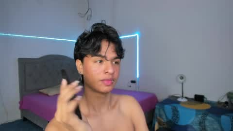 ariel_adan online show from June 5, 2026, 7:08 pm