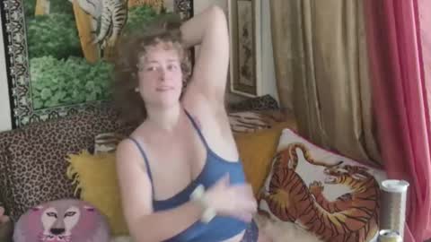 Snapshot of arielabai chatting on February 10, 2026, 6:45 pm Arielle Ari online show from February 10, 2026, 6:45 pm