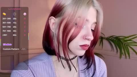 Ariel online show from November 13, 2025, 2:05 pm