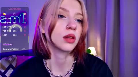 Ariel online show from November 24, 2025, 2:50 pm