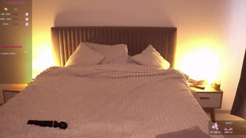 Ariel online show from November 6, 2025, 9:10 am