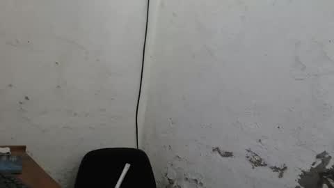 Snapshot of arield85 chatting on January 22, 2025, 7:45 pm Ariel online show from January 22, 2025, 7:45 pm