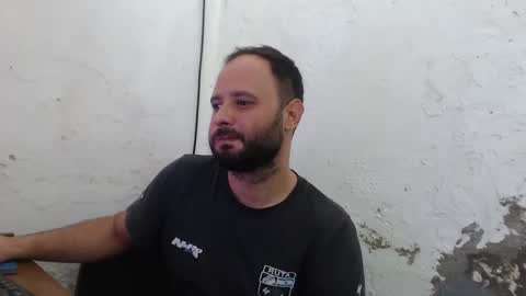 Snapshot of arield85 chatting on January 23, 2025, 3:32 pm Ariel online show from January 23, 2025, 3:32 pm