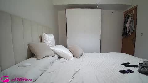 arielfreedomsex online show from December 13, 2025, 10:15 pm