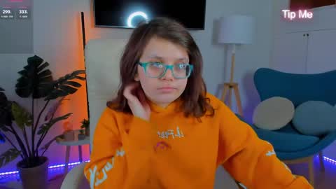 Ariell Mini online show from April 16, 2026, 6:25 am