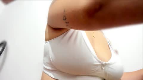 Stephany  online show from March 3, 2026, 2:39 am