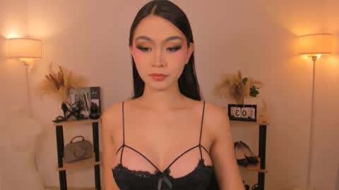 MIRA GREYSON online show from February 7, 2026, 11:25 am