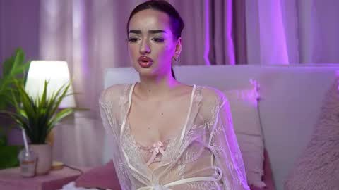 Snapshot of ariellakitty chatting on February 27, 2026, 10:10 pm Ariella online show from February 27, 2026, 10:10 pm