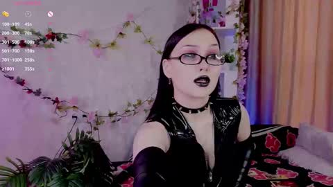 Dee online show from March 10, 2026, 5:34 am