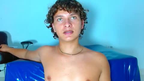 Ariel Aoir online show from March 25, 2026, 1:11 am