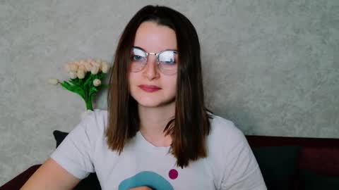 arielstonks_lovee online show from September 19, 2025, 3:02 pm