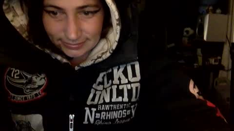 ariel  colin when hes here online show from November 10, 2025, 7:13 pm