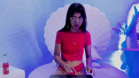 Snapshot of arietta_skinny chatting on November 17, 2025, 7:41 pm Arietta online show from November 17, 2025, 7:41 pm