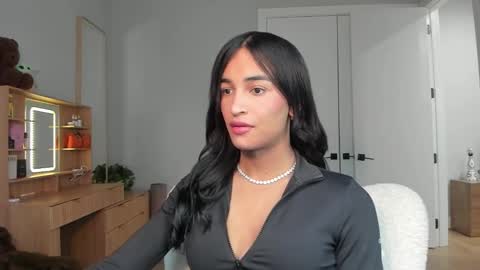 Snapshot of ariia1_ chatting on February 6, 2026, 8:12 pm Aria online show from February 6, 2026, 8:12 pm