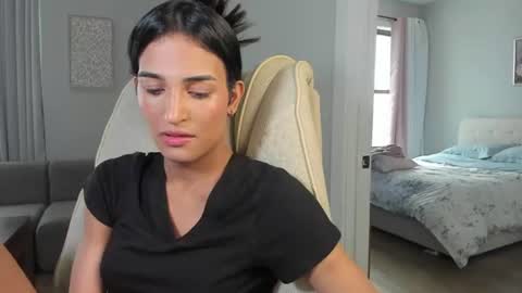 Snapshot of ariia1_ chatting on June 11, 2026, 6:39 pm Aria online show from June 11, 2026, 6:39 pm