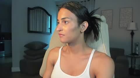 Snapshot of ariia1_ chatting on June 22, 2026, 7:44 pm Aria online show from June 22, 2026, 7:44 pm