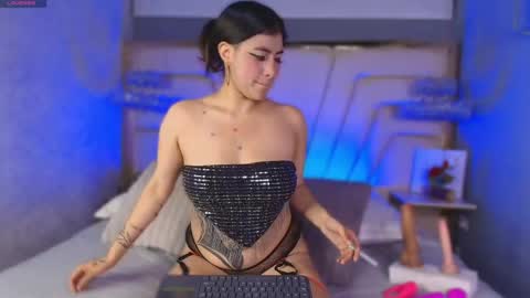 Snapshot of ariia_sweett chatting on May 27, 2026, 9:01 pm Ariia sweett online show from May 27, 2026, 9:01 pm