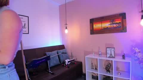  Arianna  online show from February 15, 2025, 7:17 pm