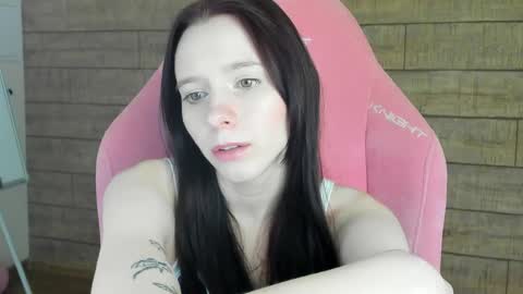 Snapshot of arinakubrick chatting on May 27, 2026, 5:54 pm Arinakubrick online show from May 27, 2026, 5:54 pm