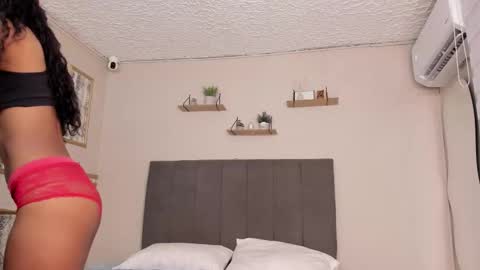 Aris Emma online show from October 26, 2025, 7:20 pm